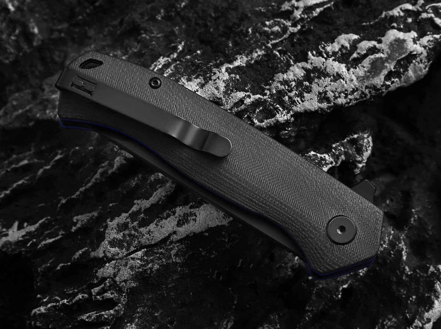 The Pathfinder Folding Pocket Knife Giftset for Men and Women (Black and Blue)