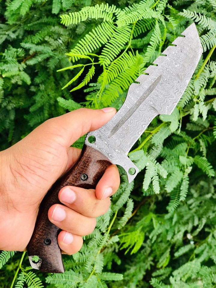 10-Inch Tracker Knife for Sale 10-Inch - Full Tang Damascus Steel Blade, Micarta G10 Handle, Horizontal Leather Sheath - KBS Knives Store