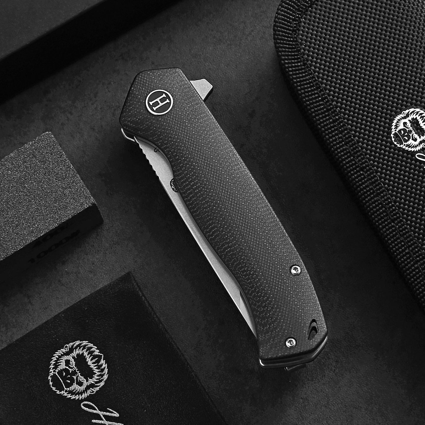 The Pathfinder Folding Pocket Knife Giftset for Men and Women (Black and Silver)