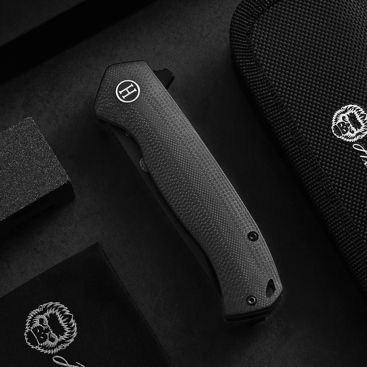 The Pathfinder Folding Pocket Knife Giftset for Men and Women (Black and Blue)