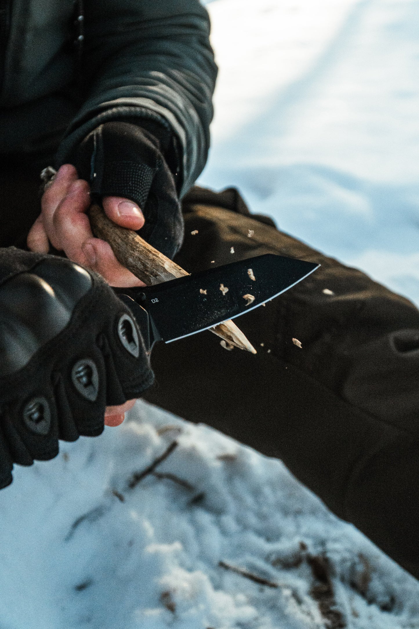 The Clip Point Folding Pocket Knife Giftset for Men and Women (Grey and Red)