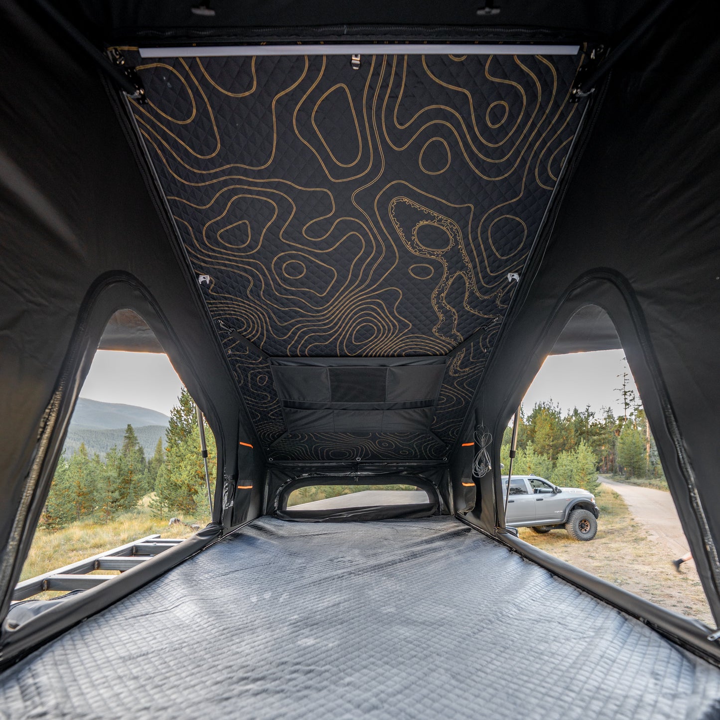 ÖVRLNDR 2P ROOF TOP TENT (Black)